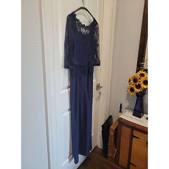 Rosewe Maxi Lace wide legged Navy Jumpsuit Size Sm No MFG Tag Wedding Special Oc - Picture 3 of 13